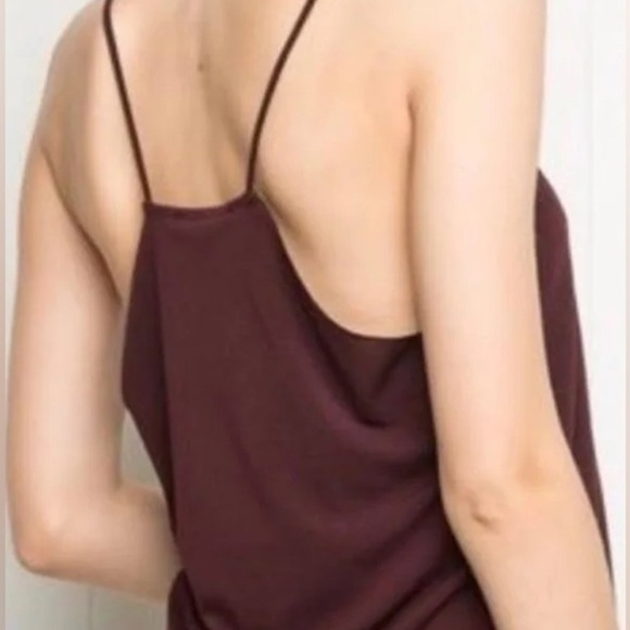 Brandy Melville Rhianna V-neck Flowy Tank Top in Burgundy OS - Picture 9 of 9